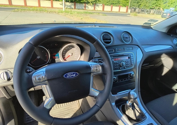 Ford Mondeo cena 22900 przebieg: 290000, rok produkcji 2012 z Warszawa małe 121